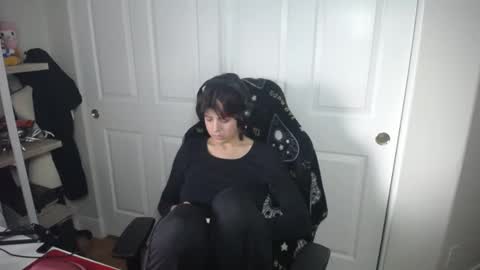 herma online show from December 11, 9:01 pm