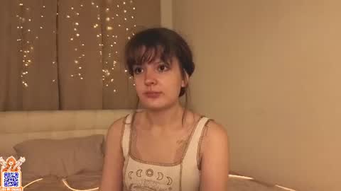 Mona online show from July 18, 7:17 pm