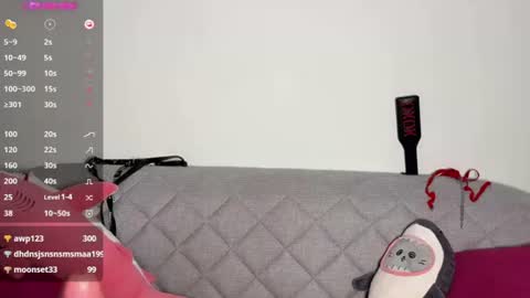Snapshot of hypnotic_kitty chatting on July 21, 3:25 pm Your submissive lady 3 online show from July 21, 3:25 pm