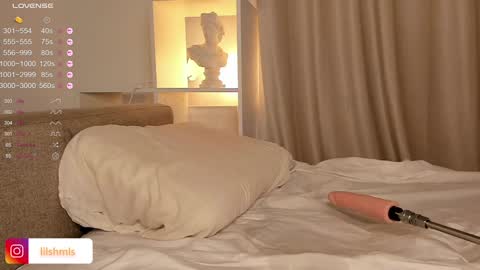 Snapshot of hypnoticbaby chatting on December 29, 6:16 pm Lilya online show from December 29, 6:16 pm