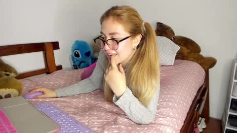 Hyun Joo online show from April 20, 5:59 pm