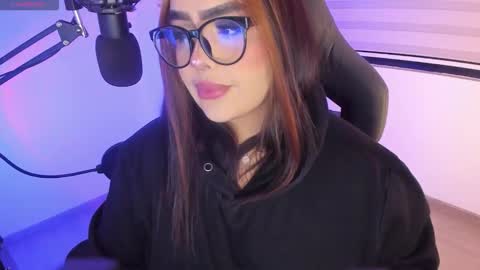 Snapshot of i_am_ari chatting on February 3, 1:48 am Ari online show from February 3, 1:48 am