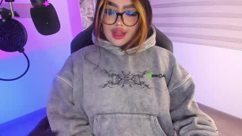 Ari online show from April 27, 12:52 am