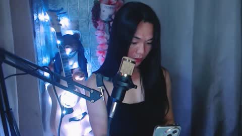 Kim online show from February 3, 6:57 pm