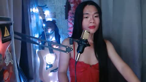 Kim online show from February 8, 7:28 pm