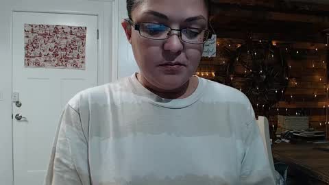 Snapshot of i_fetishize_u chatting on December 1, 11:36 pm ShortStuff online show from December 1, 11:36 pm