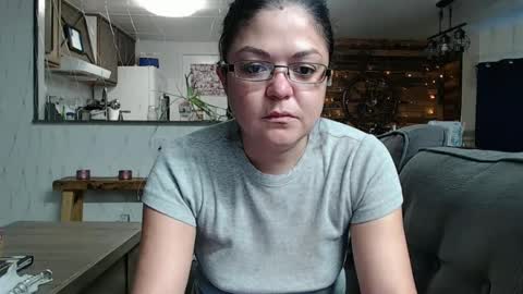 Snapshot of i_fetishize_u chatting on February 13, 6:05 pm ShortStuff online show from February 13, 6:05 pm