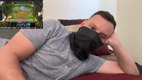 Snapshot of i_o_ro chatting on October 17, 11:18 pm i o ro online show from October 17, 11:18 pm