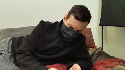 Snapshot of i_o_ro chatting on February 24, 4:10 am i o ro online show from February 24, 4:10 am