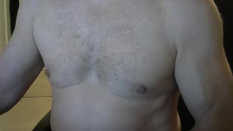 Snapshot of i_was_a_shy_dad chatting on December 4, 2:04 pm i_was_a_shy_dad online show from December 4, 2:04 pm