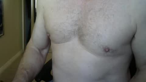 Snapshot of i_was_a_shy_dad chatting on December 14, 11:09 pm i_was_a_shy_dad online show from December 14, 11:09 pm