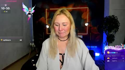 Snapshot of i_will_wake_u_up chatting on February 6, 8:18 am Samanta online show from February 6, 8:18 am