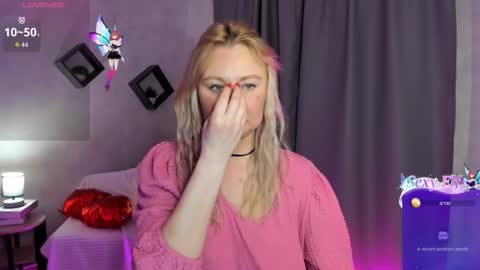 Snapshot of i_will_wake_u_up chatting on February 15, 1:35 am Samanta online show from February 15, 1:35 am