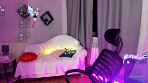 Snapshot of i_will_wake_u_up chatting on February 18, 8:10 am Samanta online show from February 18, 8:10 am