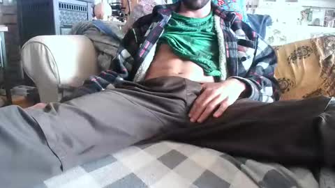 Snapshot of iacujizz chatting on October 25, 11:07 am ThatHotGuy online show from October 25, 11:07 am