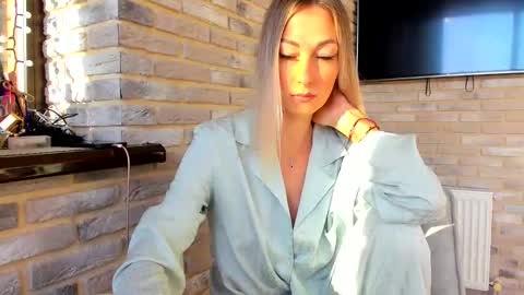 Snapshot of iam_blake chatting on February 23, 6:22 am Blake online show from February 23, 6:22 am