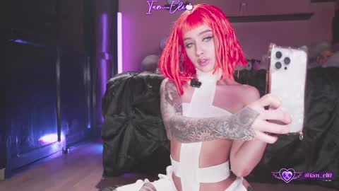 Snapshot of iam_eli chatting on November 12, 12:11 am online show from November 12, 12:11 am