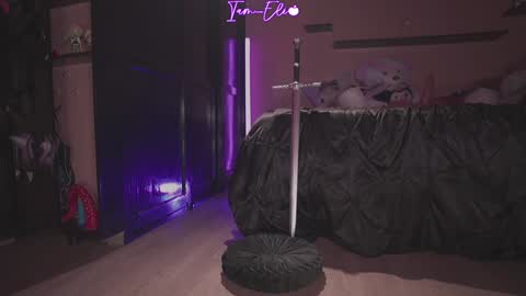 Snapshot of iam_eli chatting on November 29, 7:22 am online show from November 29, 7:22 am