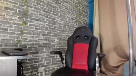 Snapshot of iam_samy chatting on October 17, 11:24 am Samy online show from October 17, 11:24 am