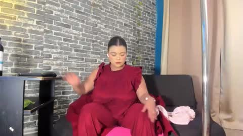 Snapshot of iam_samy chatting on February 6, 11:35 am Samy online show from February 6, 11:35 am