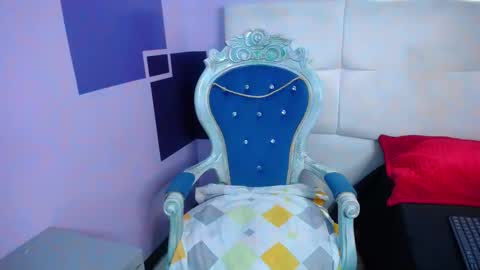 Iam Smith  online show from January 8, 11:56 am