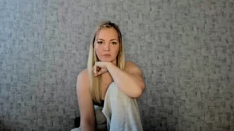 Snapshot of iam_venus chatting on February 23, 11:51 am Venus online show from February 23, 11:51 am