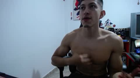 Snapshot of iam_yourbabyprincess_xd chatting on February 15, 7:27 am iam_yourbabyprincess_xd online show from February 15, 7:27 am