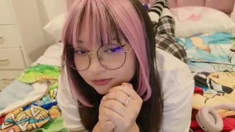 Snapshot of iam_zoechan chatting on July 4, 2:07 am Zoe 3 online show from July 4, 2:07 am