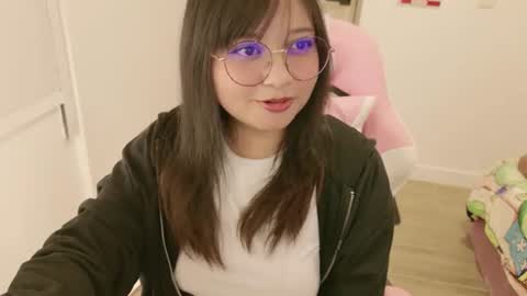 Snapshot of iam_zoechan chatting on July 22, 9:50 pm Zoe 3 online show from July 22, 9:50 pm