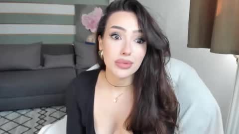 Baby Gal online show from June 1, 6:37 am
