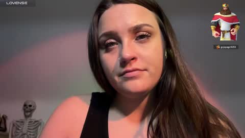 Snapshot of iamcrystalann chatting on December 22, 7:11 am Crystal online show from December 22, 7:11 am
