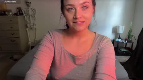 Snapshot of iamcrystalann chatting on January 13, 5:44 pm Crystal online show from January 13, 5:44 pm