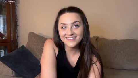 Snapshot of iamcrystalann chatting on February 8, 8:53 pm Crystal online show from February 8, 8:53 pm