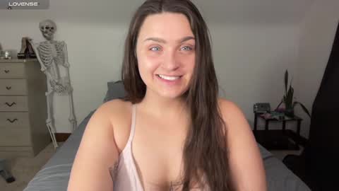 Snapshot of iamcrystalann chatting on February 19, 4:55 am Crystal online show from February 19, 4:55 am