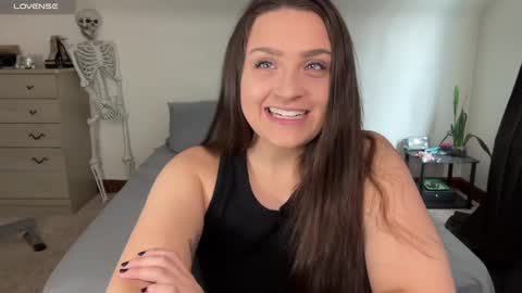 Snapshot of iamcrystalann chatting on February 19, 5:49 pm Crystal online show from February 19, 5:49 pm