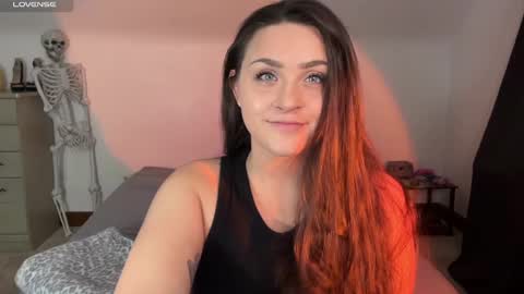 Snapshot of iamcrystalann chatting on March 3, 3:41 am Crystal online show from March 3, 3:41 am