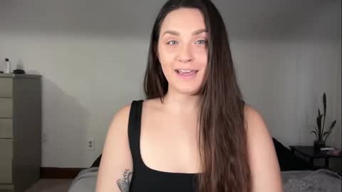 Crystal online show from February 12, 3:51 pm