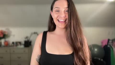 Crystal online show from March 25, 3:51 pm