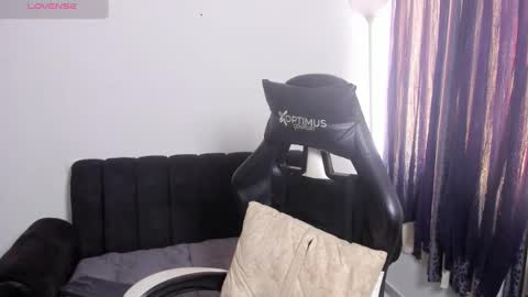 Dylan  independent model  online show from March 1, 4:53 pm