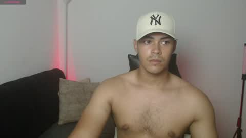 Snapshot of iamdylan777 chatting on June 21, 2:58 am Dylan independent model online show from June 21, 2:58 am