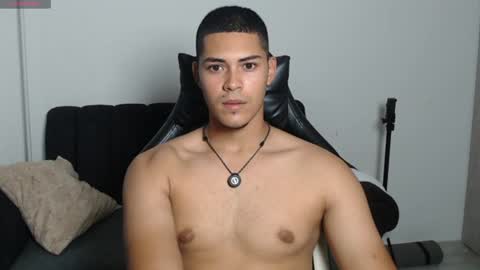 Snapshot of iamdylan777 chatting on July 14, 1:19 am Dylan independent model online show from July 14, 1:19 am