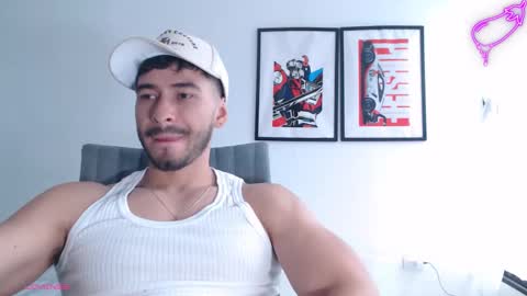  INDEPENDENT MODEL online show from November 4, 2:05 pm