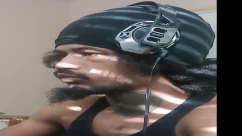 Snapshot of iamjohnny4u chatting on December 16, 2:44 pm iamjohnny4u online show from December 16, 2:44 pm