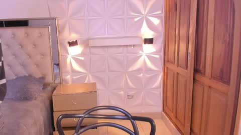 iamjuanjoc online show from April 12, 3:33 am