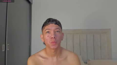 Juliiiiian online show from October 10, 11:53 am