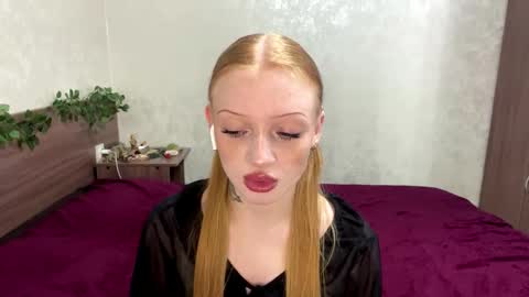 Lylu online show from November 23, 5:51 am