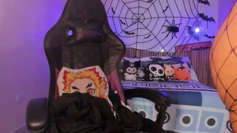 Snapshot of iamnayuta chatting on October 28, 7:49 pm Nayuta online show from October 28, 7:49 pm