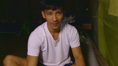 Snapshot of iamnew0000 chatting on December 14, 12:10 pm iamnew0000 online show from December 14, 12:10 pm