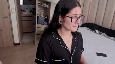 Nyxy online show from February 8, 5:16 pm