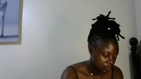iampolca online show from February 2, 1:34 am
